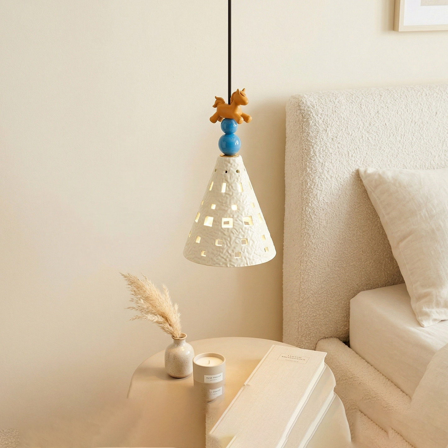 Cream wind children's room bed - đánh giá và giá Solar Lamp
