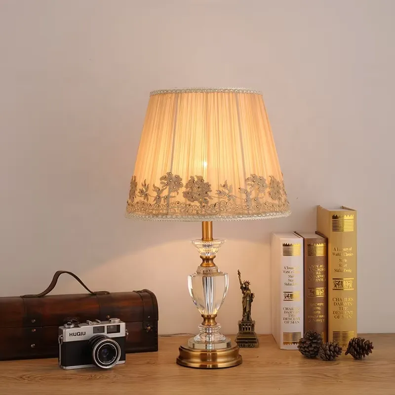 Modern Crystal LED Table Lamp  - đánh giá và giá Solar Lamp