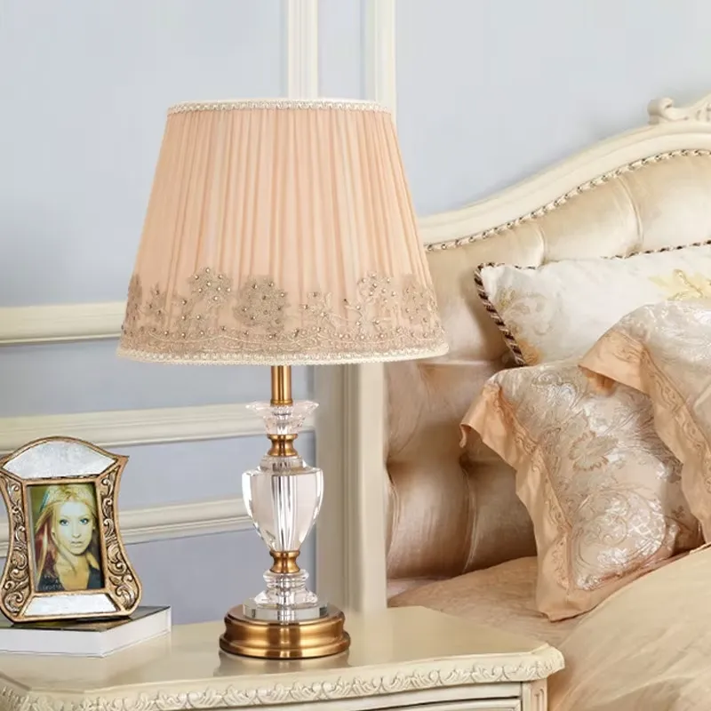 Modern Crystal LED Table Lamp  - đánh giá và giá Solar Lamp
